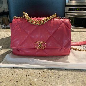Chanel 2019 Medium 19 Flap Pink Bag